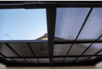SELENE - Pergola pentru terasa din aluminiu vopsit electrostatic, gri antracit, cu acoperis din policarbonat tratat anti-UV, detasabil manual prin culisare  (400x301x284cm) - imagine 9
